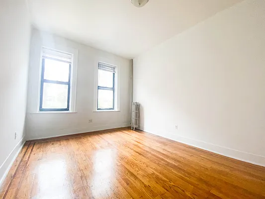 Rented by RealTegrity NY LLC | media 9