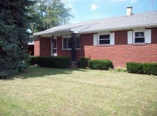 2823 Bleeker St, Oregon, OH 43616