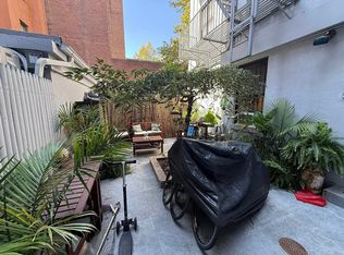 417 W 47th St FRONT 1B, New York, NY 10036