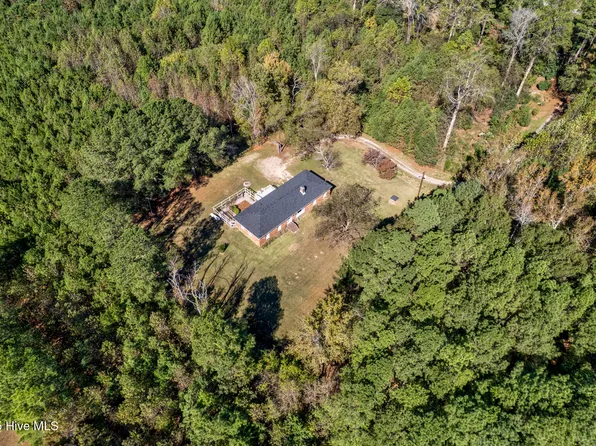 101 Hunting Lodge Drive, Rocky Mount, NC 27801