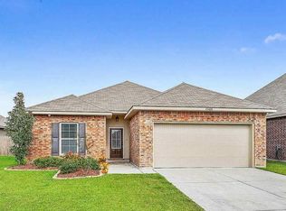 42420 Baystone Ave, Prairieville, LA 70769