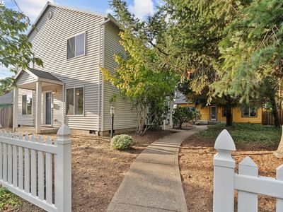 6303 SE Woodstock Blvd #1-4, Portland, OR, 97206