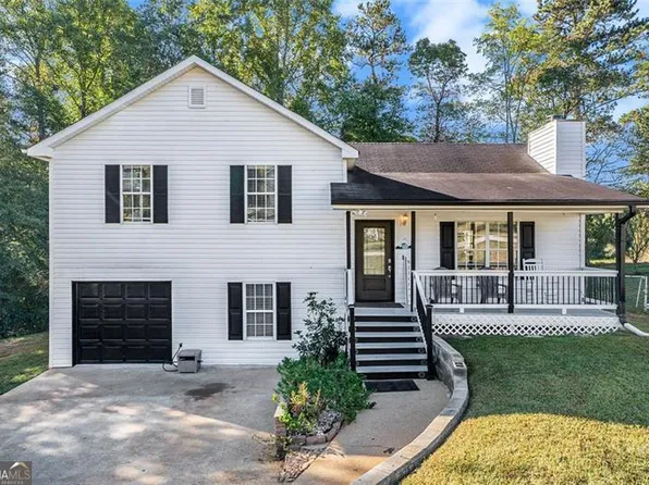 177 Ridgefield Dr, Douglasville, GA 30134