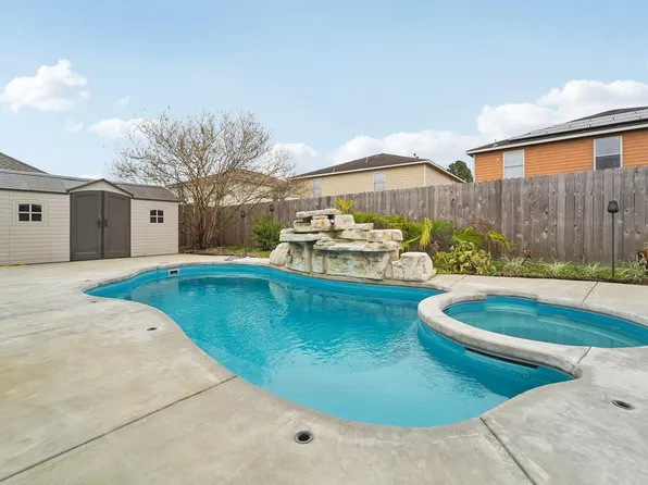 6715 Lilacbrook Ct, Spring, TX 77379