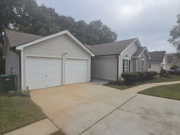4th image of 208 Nadia Ct
