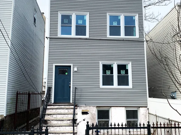 198 Shepherd Ave, Brooklyn, NY 11208