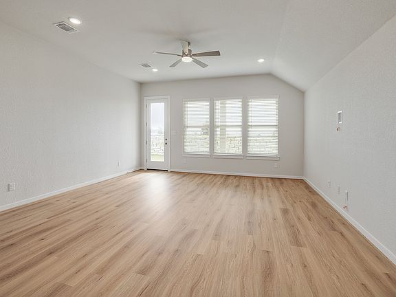 3rd image of 4617 College Square Dr