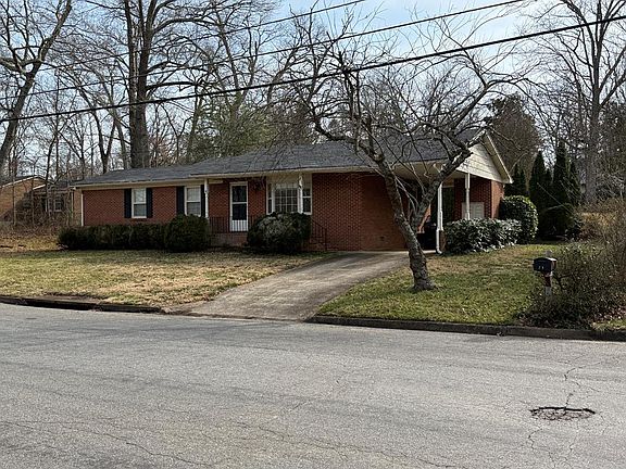 3rd image of 18 Davis Rd