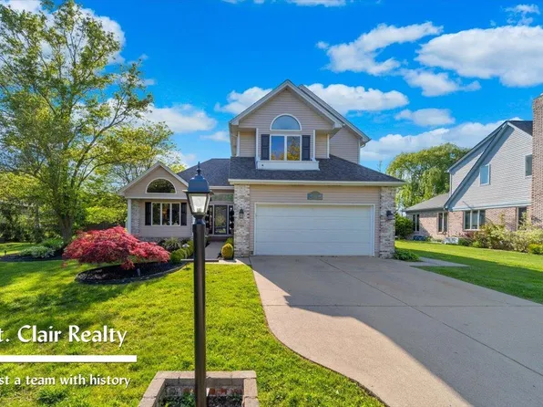 1080 Highland Dr, Saint Clair, MI 48079