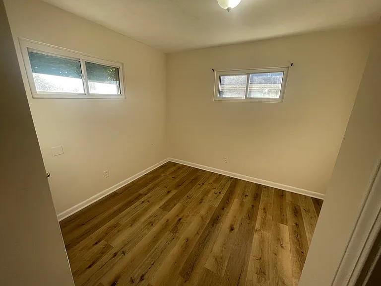 301 N Sherwood Ave — Photo 7