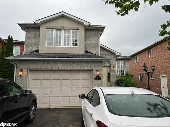 2nd image of 60 Golds Cres