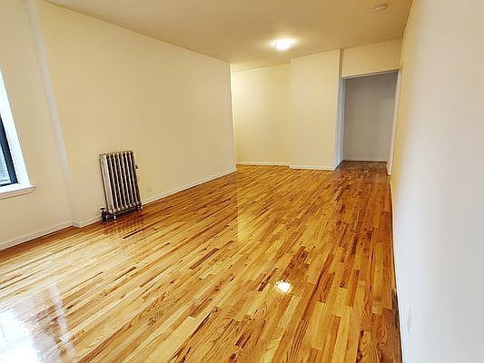 2nd image of 2206 Holland Ave APT 5D