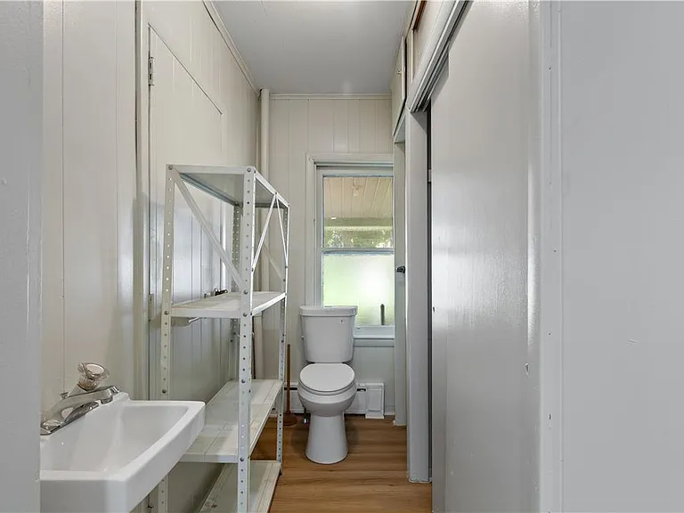 2307 S 5th St — Photo 16