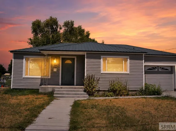 23 Parsons St, Blackfoot, ID 83221