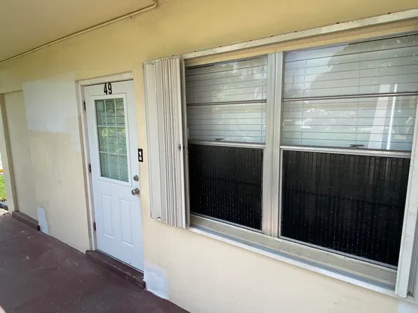 49 Waltham E #C, West Palm Beach, FL 33417