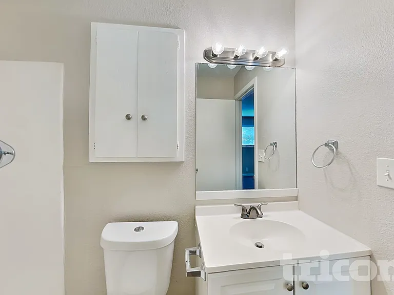 7326 Glen Trl — Photo 7