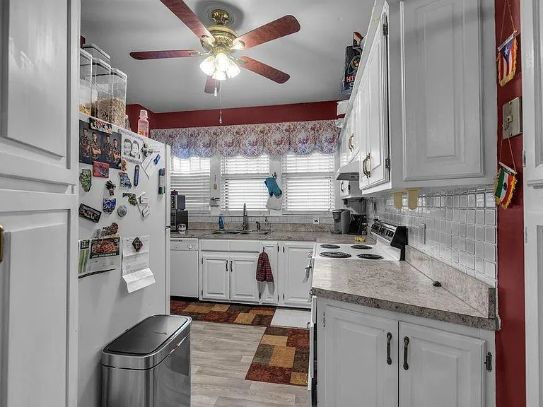 223 S Edward St #1 — Photo 16