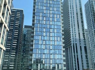 108 Peter St #1712, Toronto, ON M5V 0W2