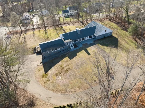 845 West Woods Road, Hamden, CT 06518