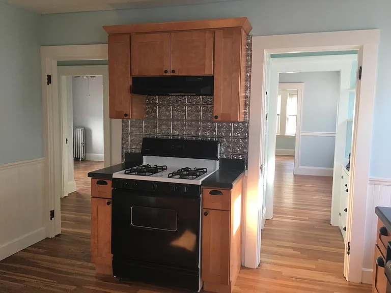 25 Irvington Rd — Photo 8