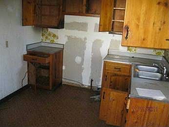 2nd image of 3435 Buchanan Ave