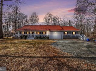 8318 Diamond Hill Rd, Warrenton, VA 20186
