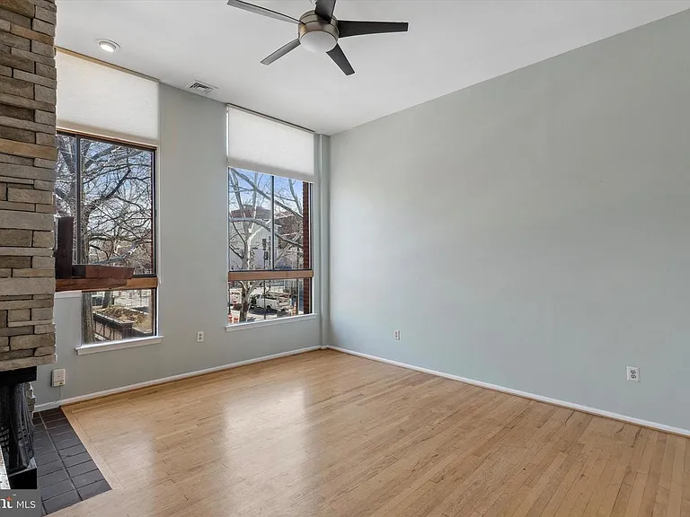 210 Church St #1C — Photo 16