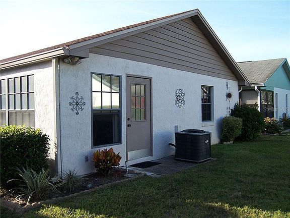 3rd image of 6149 Sandpipers Dr