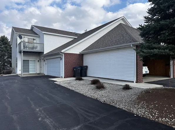 10135 Monarch Rd Unit 2, Roscoe, IL 61073