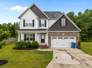 1165 Camellia Dr, Vass, NC 28394