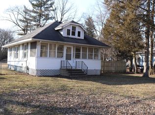 237 Bedford Rd N, Battle Creek, MI 49037