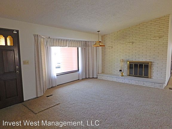 2nd image of 8714 NE 152nd Ave