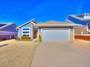621 NW 179th Cir, Edmond, OK 73012