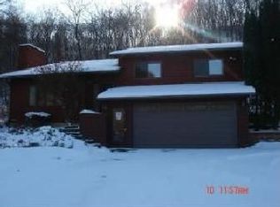 N3261 Bond Rd, La Crosse, WI 54601
