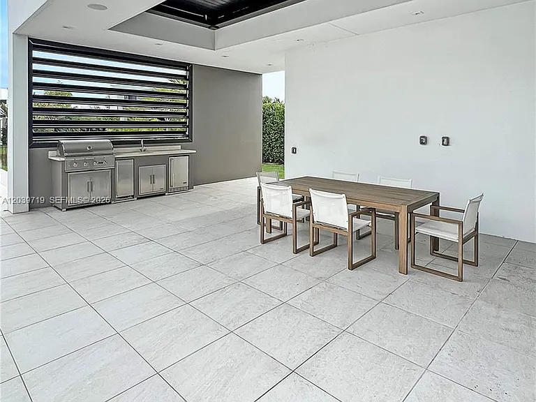 16640 Sunset Way — Photo 31