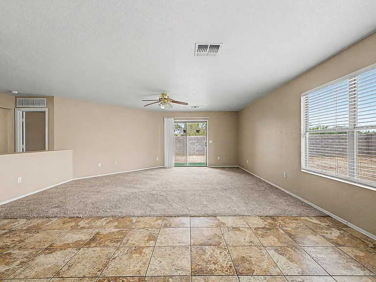 33856 N Cherry Creek Rd — Photo 11