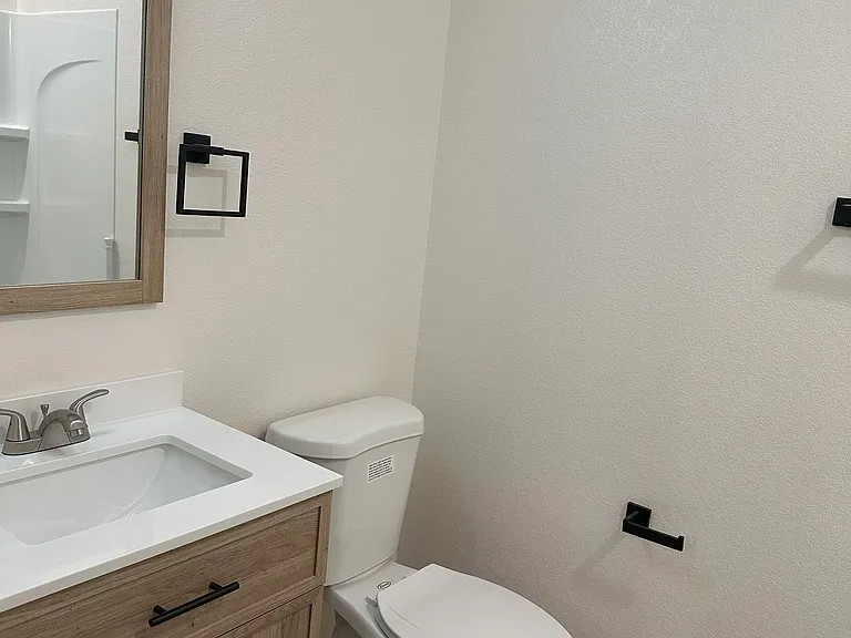 1744 Mariposa Rd #A1 — Photo 15