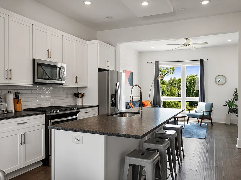 814 Vibe Pl — Photo 8
