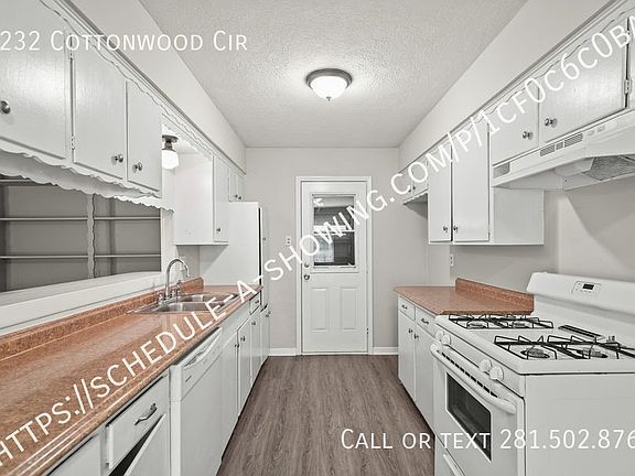 3rd image of 5232 Cottonwood Cir
