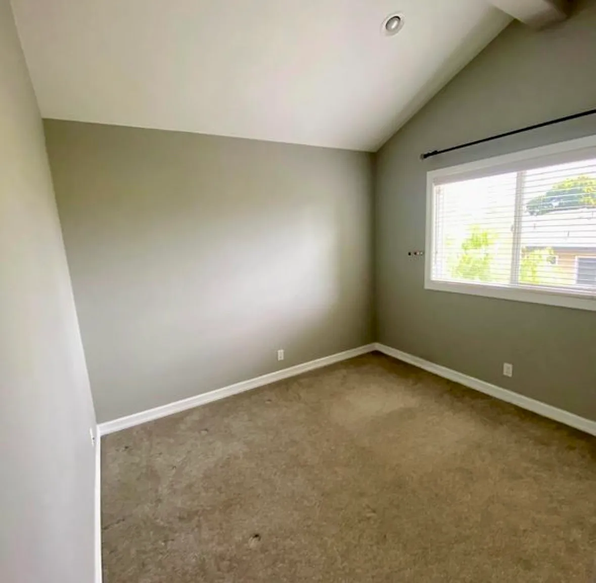 2 bed, 1168 sqft, $3,500 — Photo 2