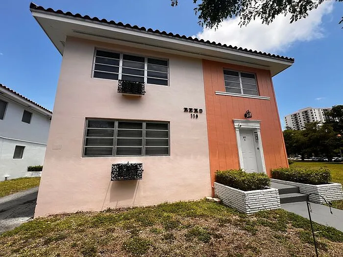 119 Santillane Ave #2 — Photo 30