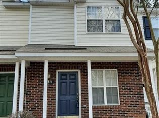 6811 Juniper Tree St, Charlotte, NC 28215