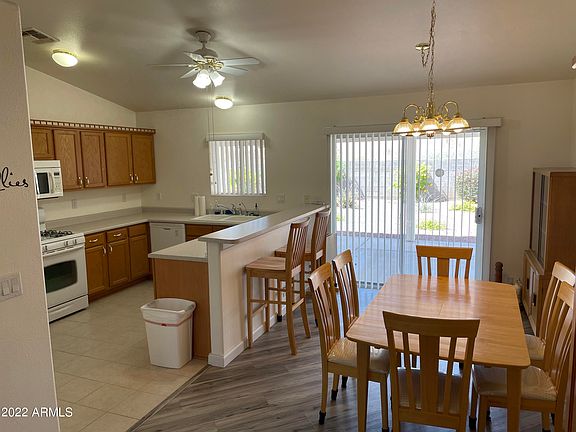 4th image of 1605 N Ash Avenue