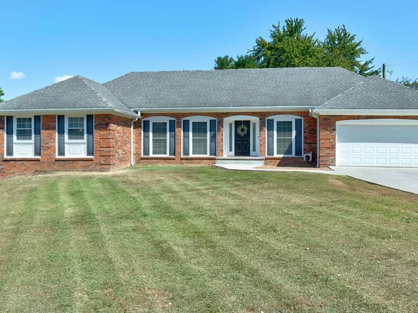 1324 Clinton Dr, Boonville, IN 47601