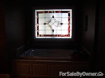 4th image of 1780 S Montgomery St