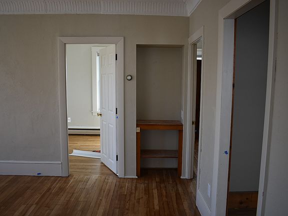 4th image of 29 Lapham St