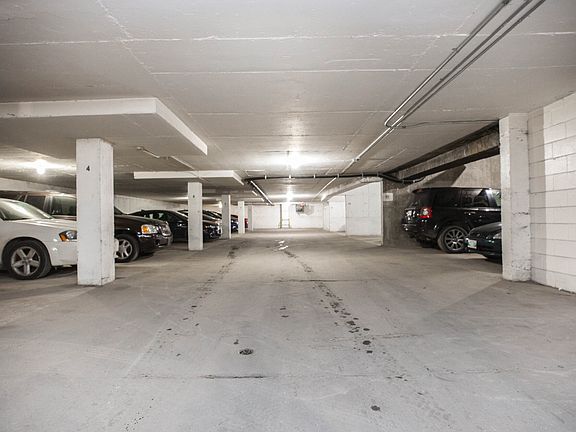 5th image of 800 Corydon Ave #1003