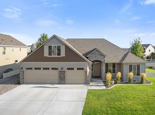 1321 Diamond Loop, West Richland, WA