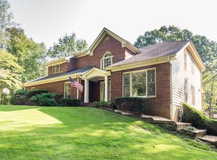 825 Brannon Oaks Ln, Cumming, GA 30041