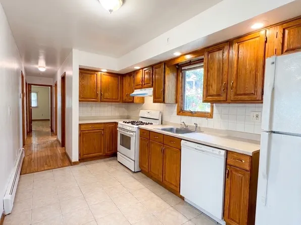 310 Terrace Ave Floor 1, Jersey City, NJ 07307
